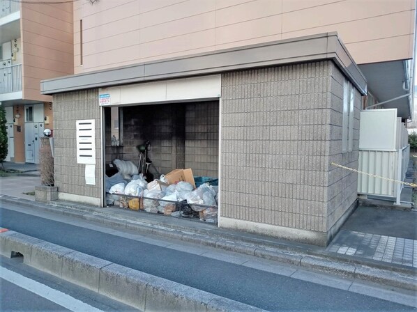 レオパレスSKK・マンションIVの物件内観写真